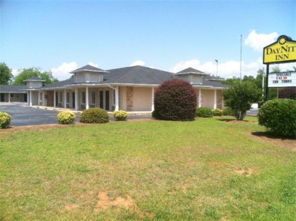 Daynite Inn - Hartwell Exterior photo